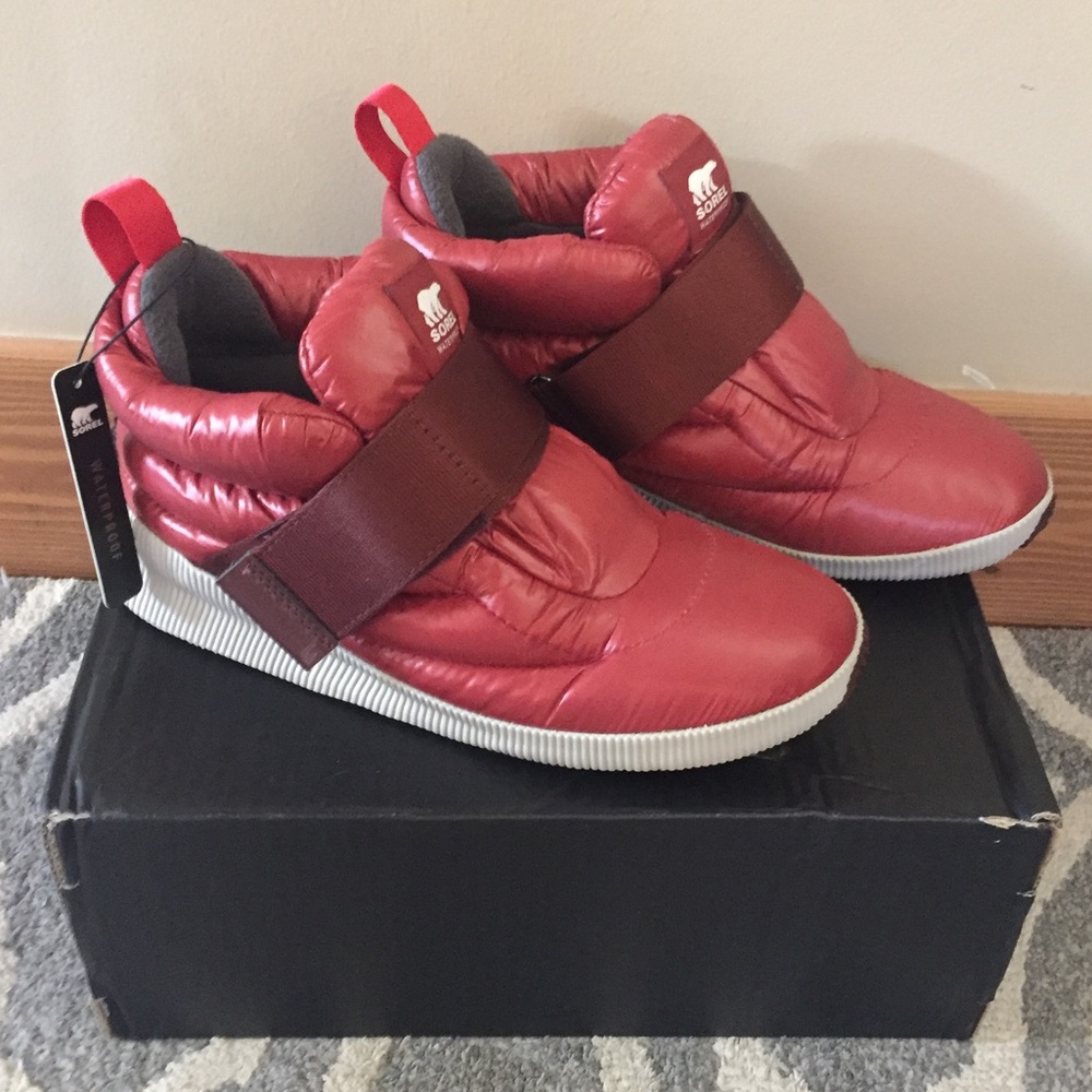 Sorel out n about puffy shoes